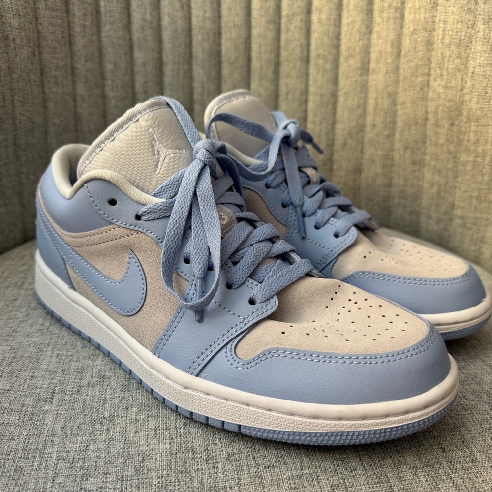 Nike Women’s Air Jordan 1 Low ‘Aluminum’